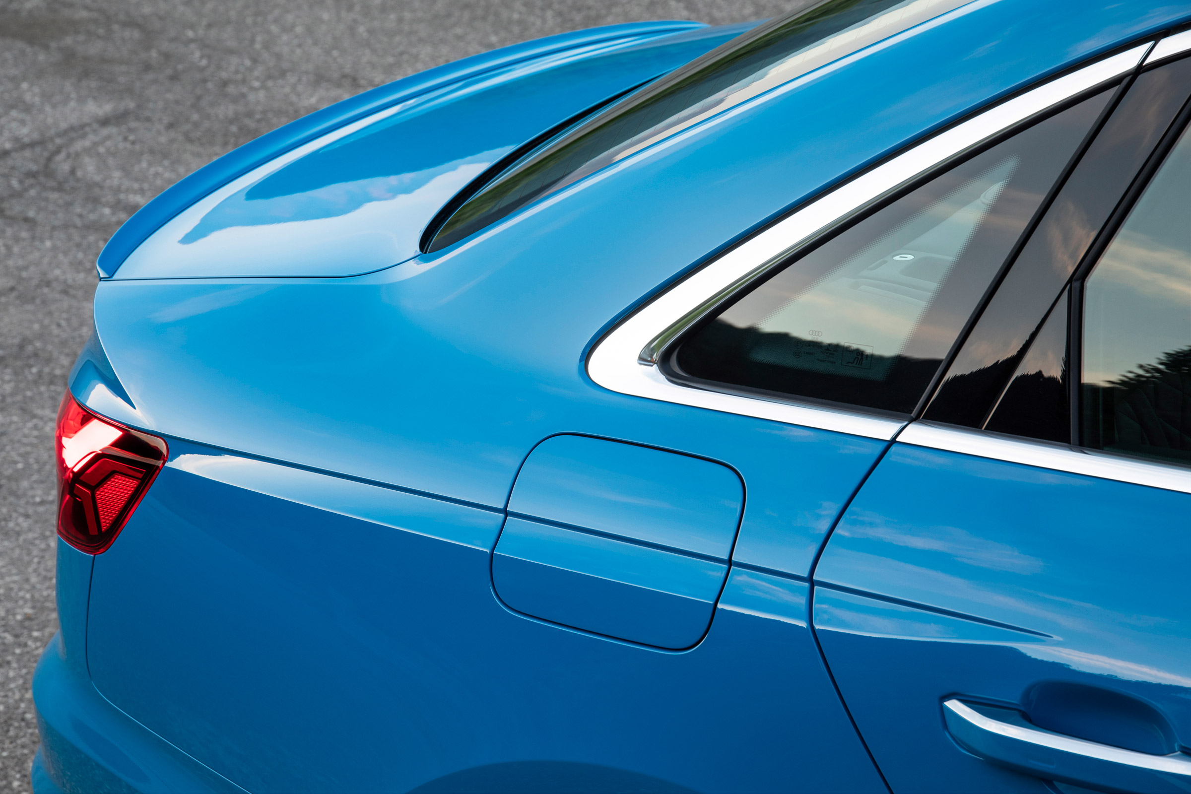 2019 Audi S4 saloon rear detail