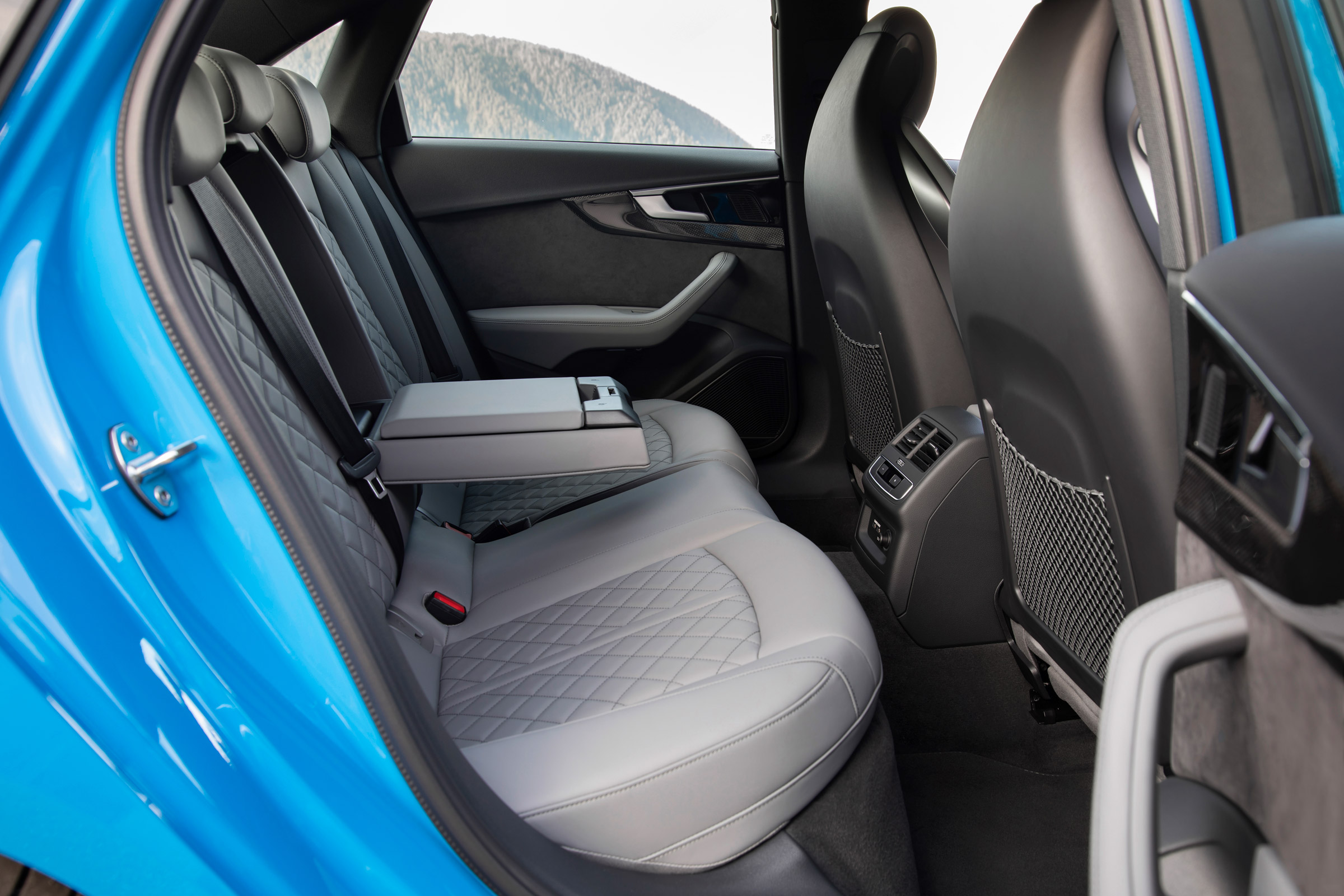 2019 Audi S4 saloon rear seats