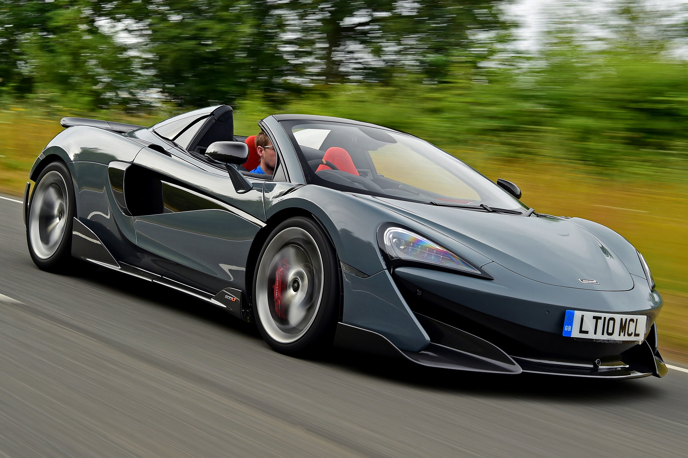 McLaren 600LT Spider - front tracking