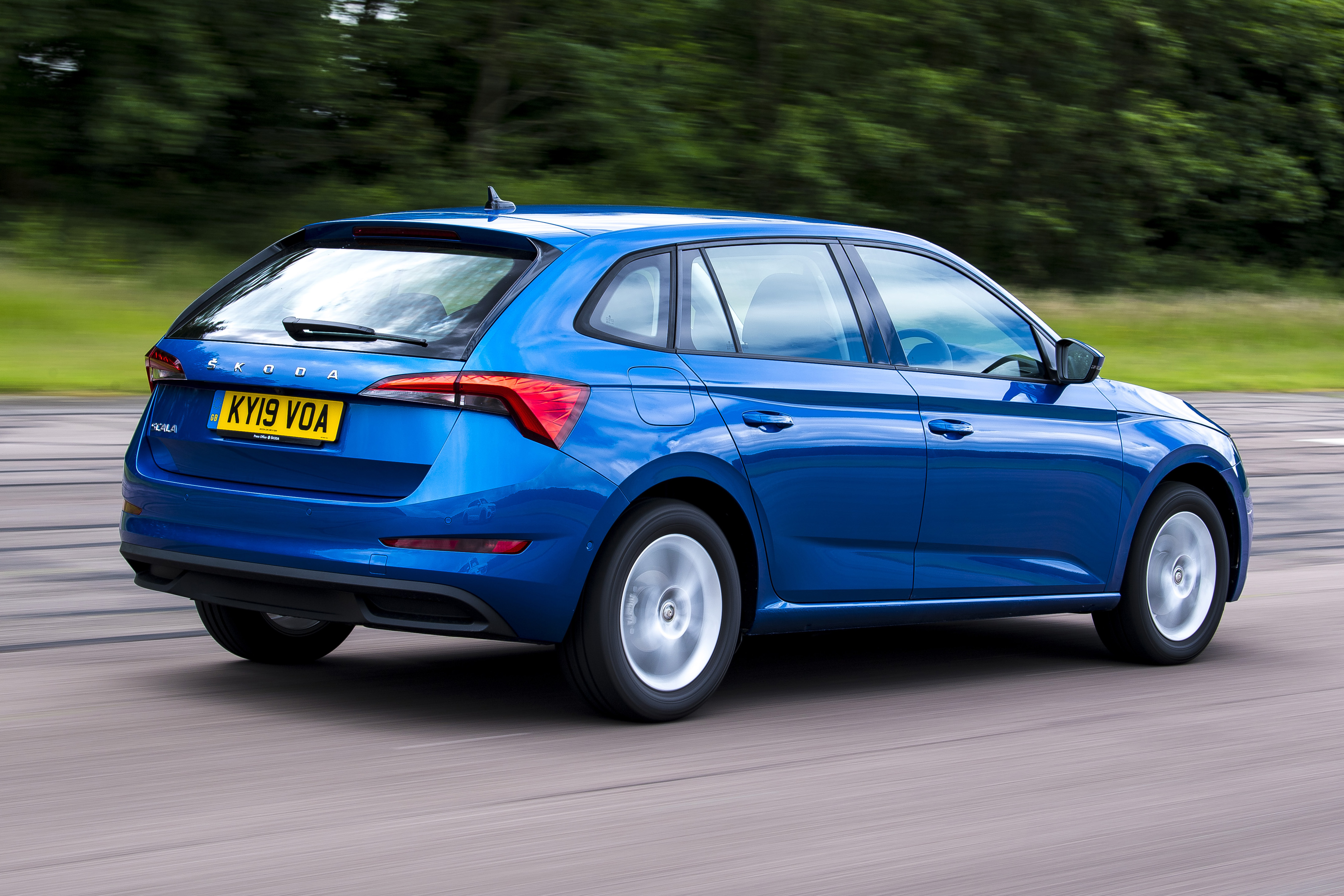 Skoda Scala rear tracking