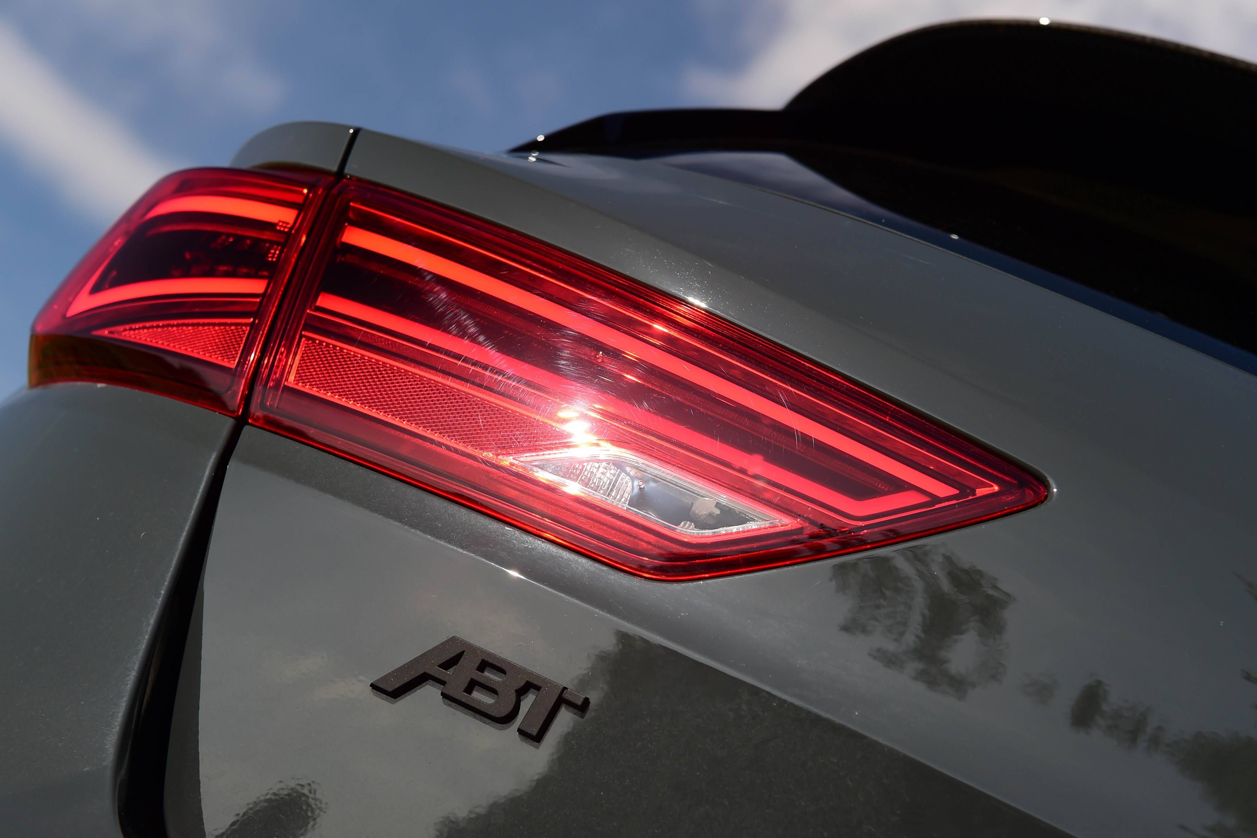 SEAT Leon Cupra R ST ABT - rear badge