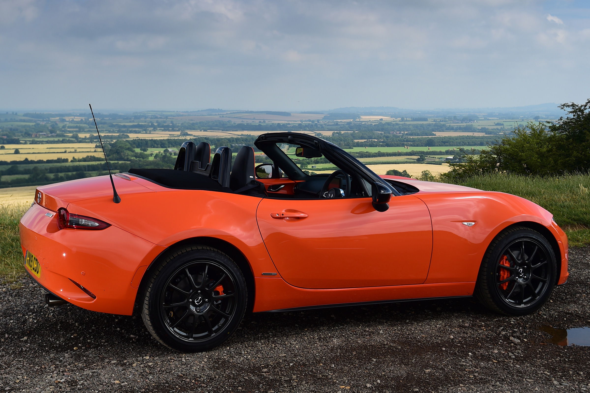 Mazda MX-5 30th Anniversary - rear 3/4 static 