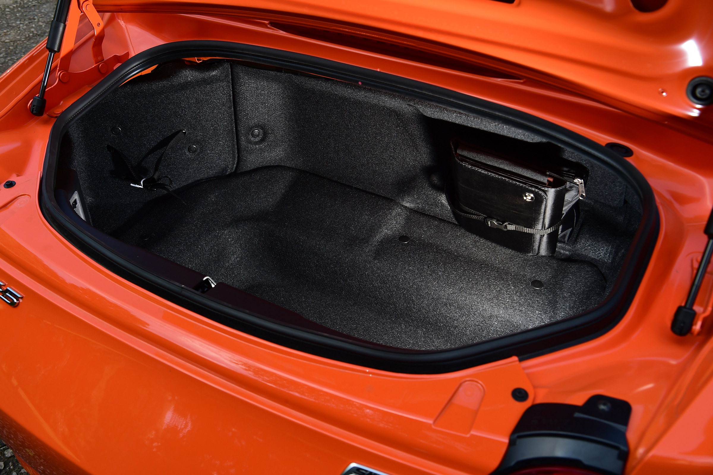 Mazda MX-5 30th Anniversary - boot