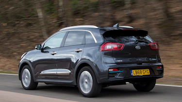 Kia e-Niro rear tracking