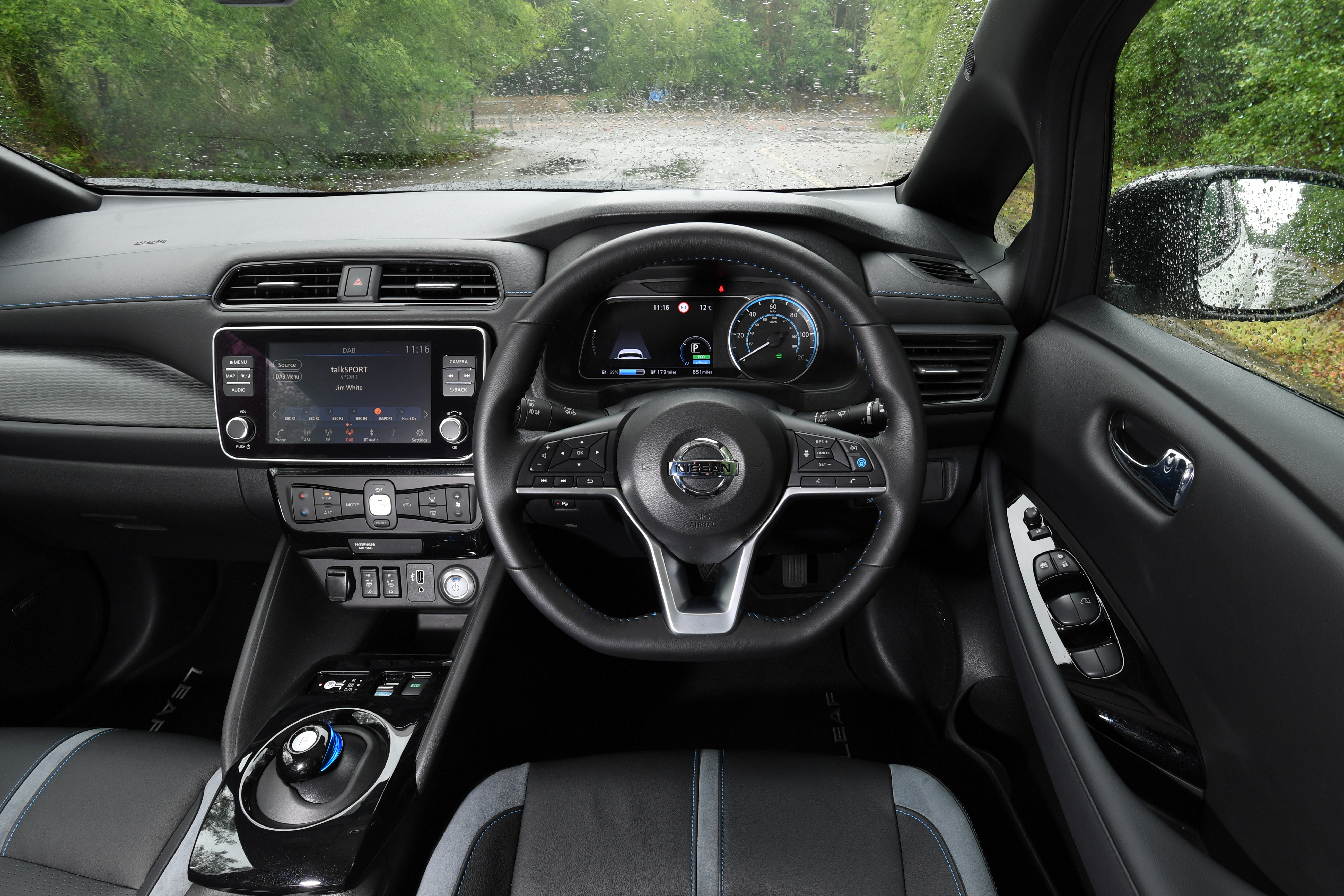 Nissan Leaf interior