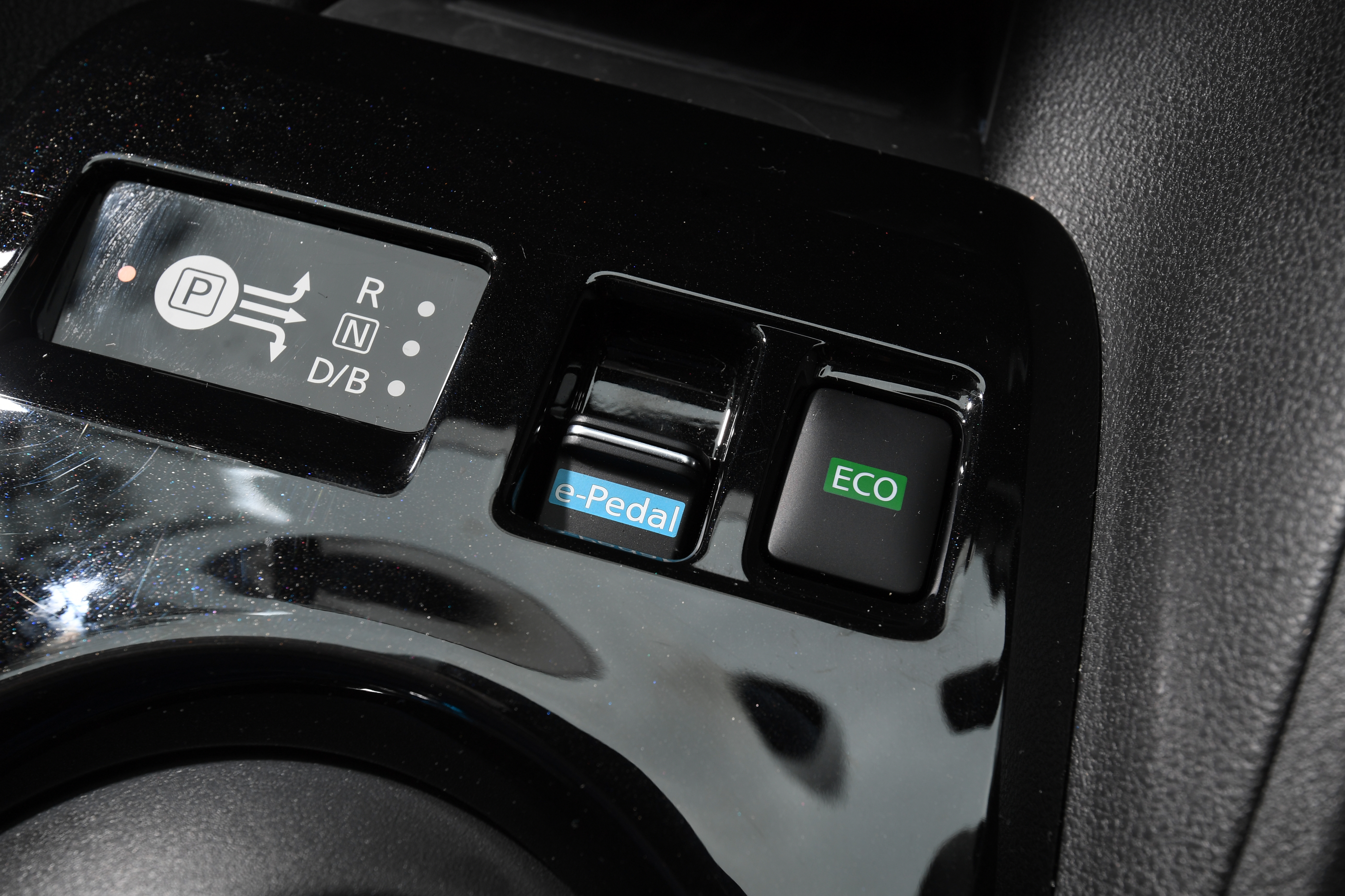 Nissan Leaf buttons