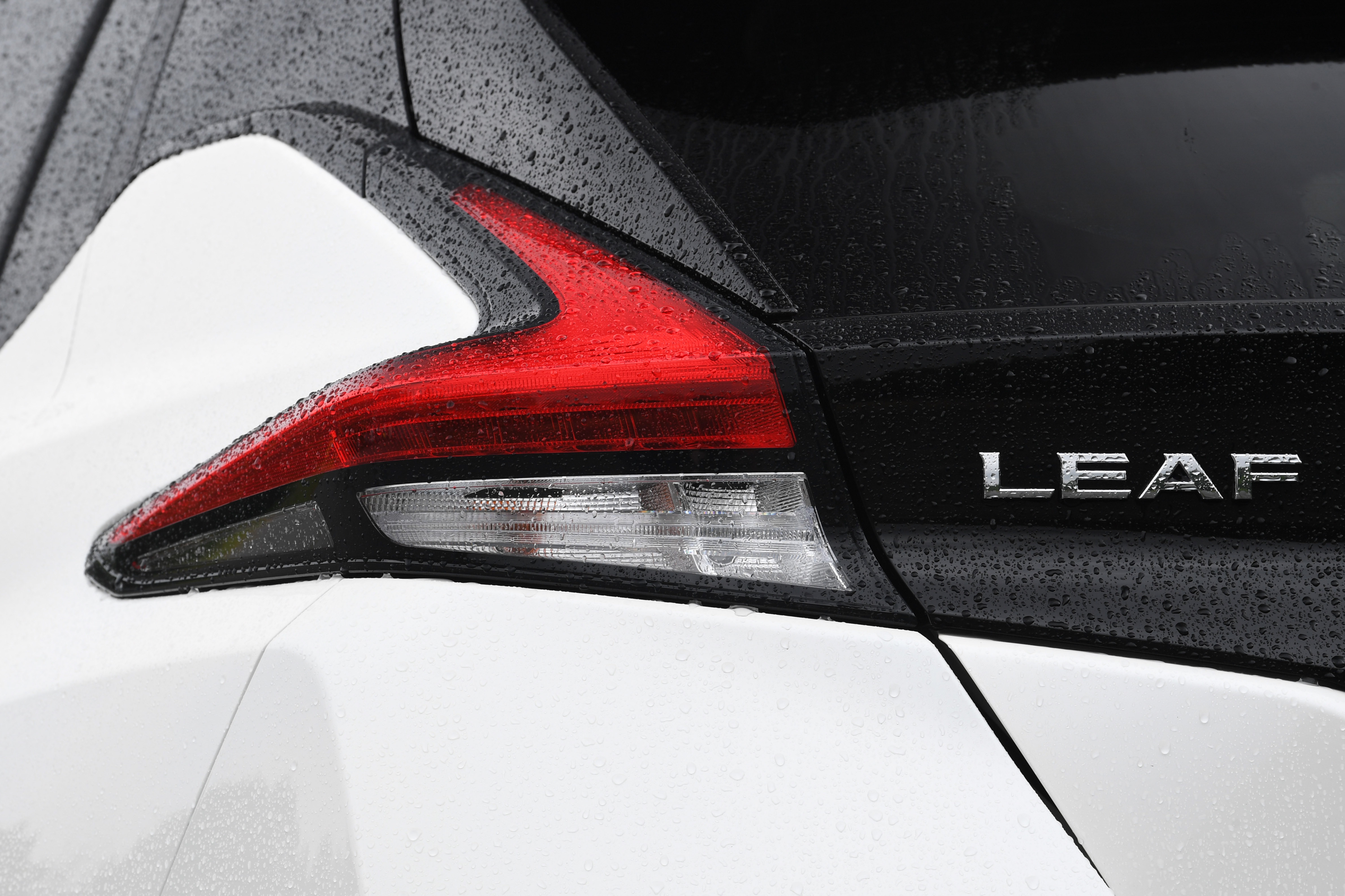 Nissan Leaf brake light
