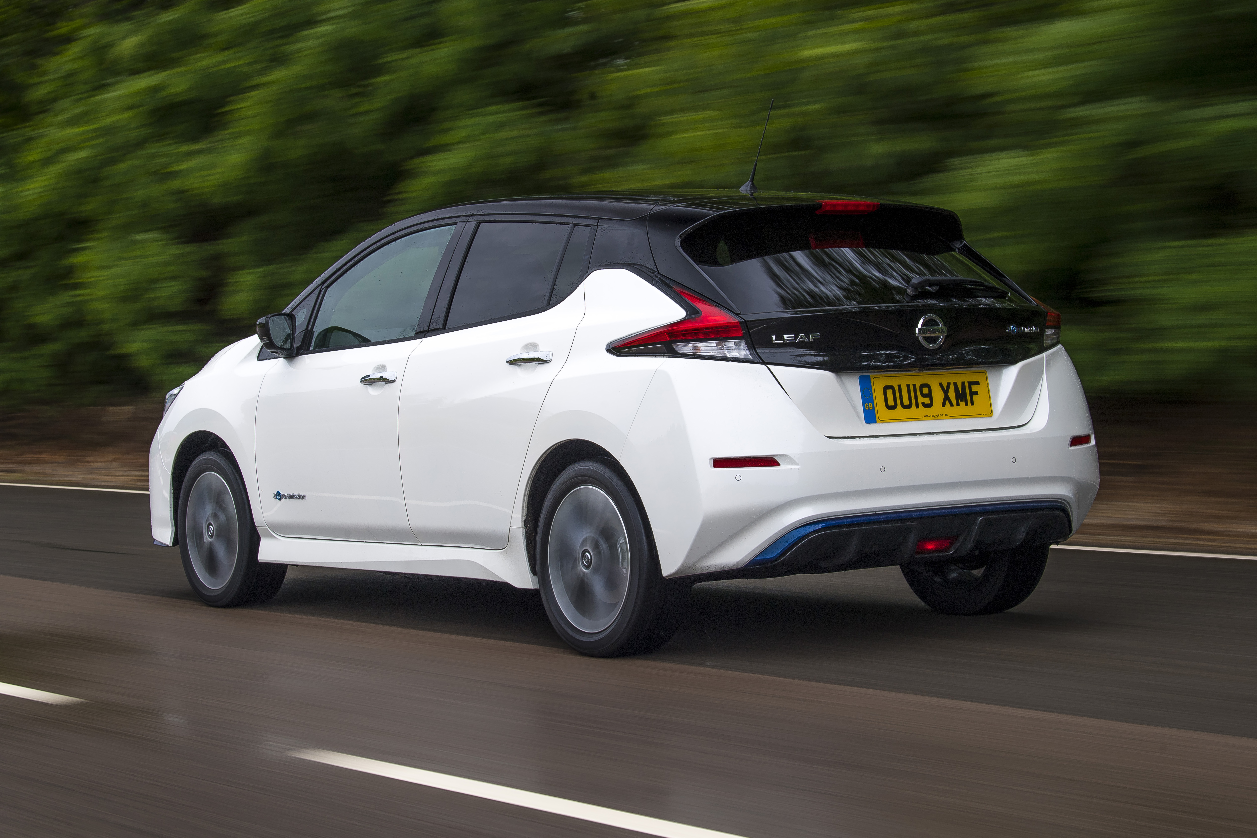 Nissan Leaf rear tracking
