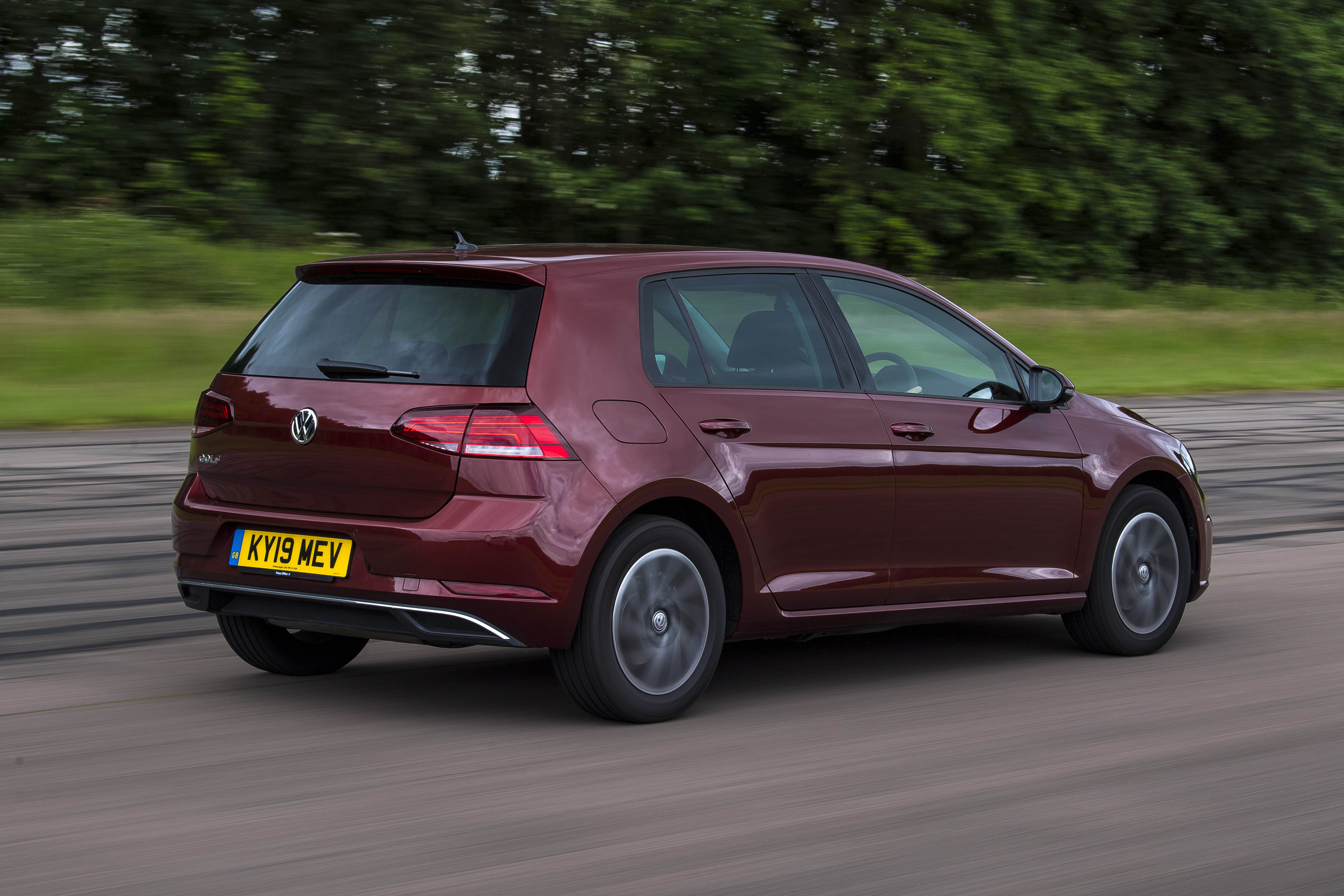 VW Golf rear tracking