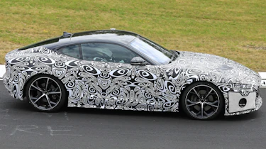 Jaguar F-Type - spied - side cornering