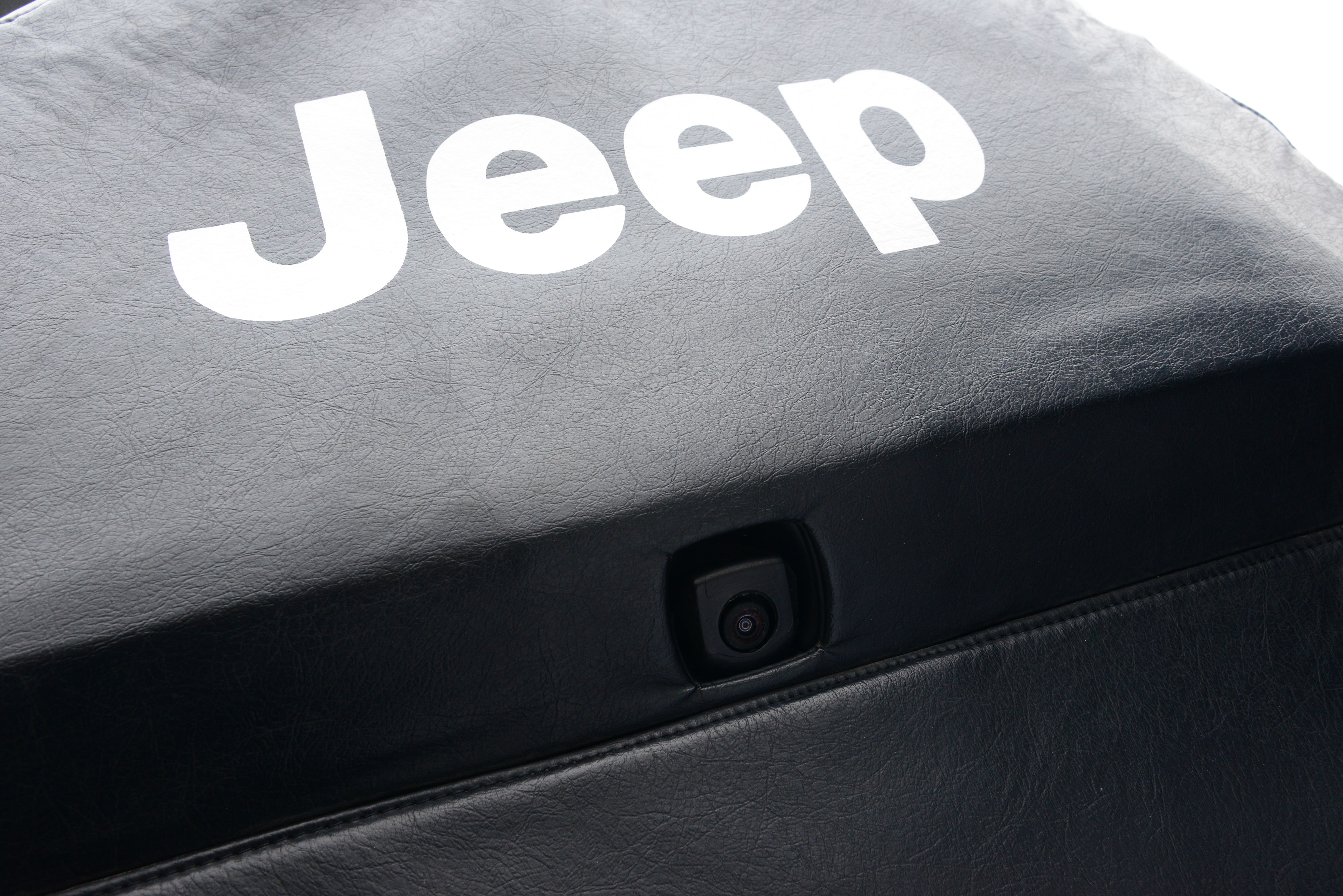 Jeep Wrangler tyre cover and reversing camera