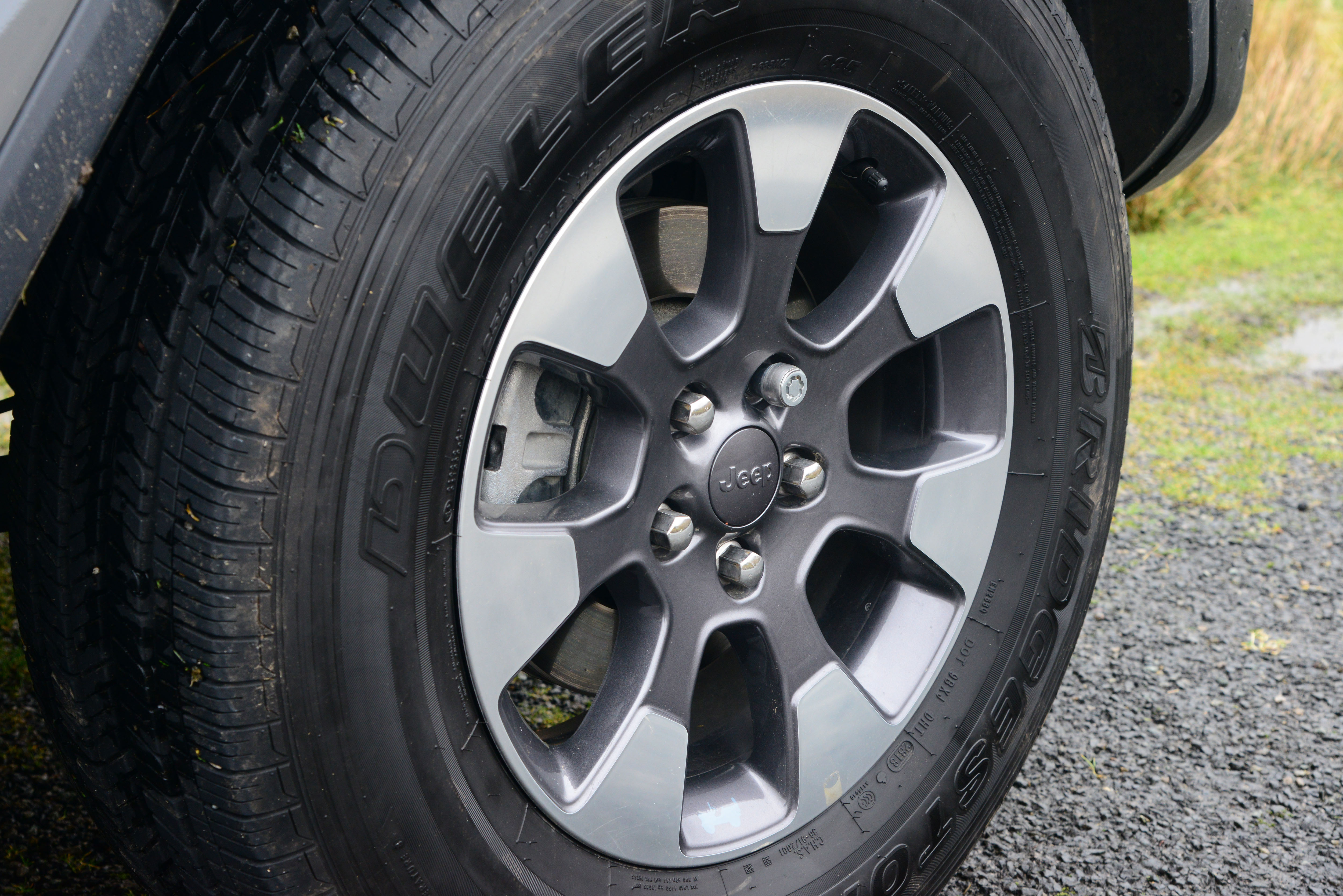 Jeep Wrangler alloy wheel