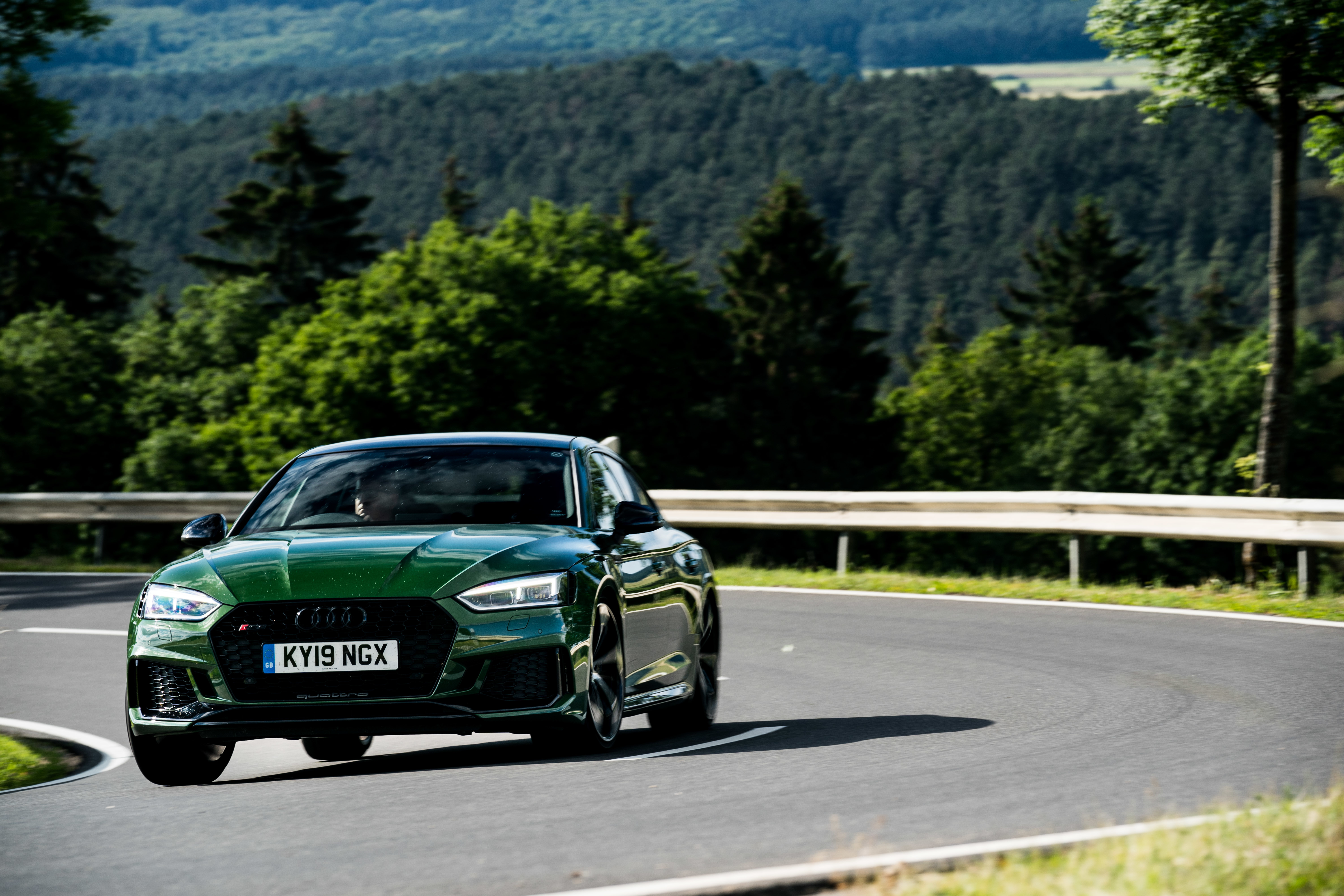 Audi RS 5 Sportback front corner