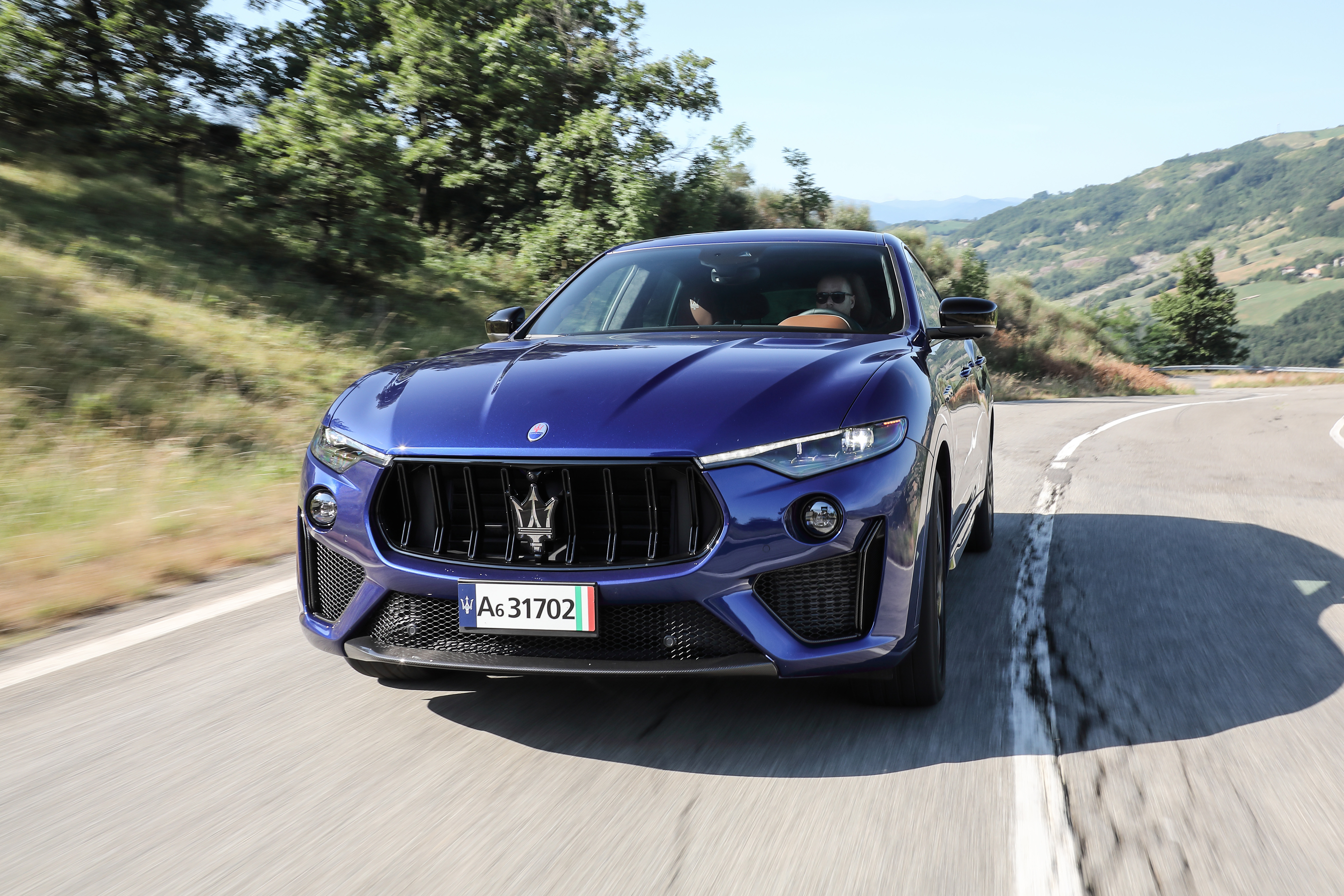 Maserati Levante Trofeo front tracking