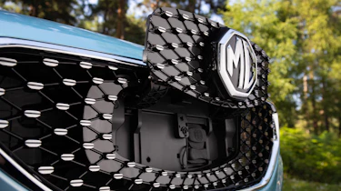 MG ZS EV charge flap