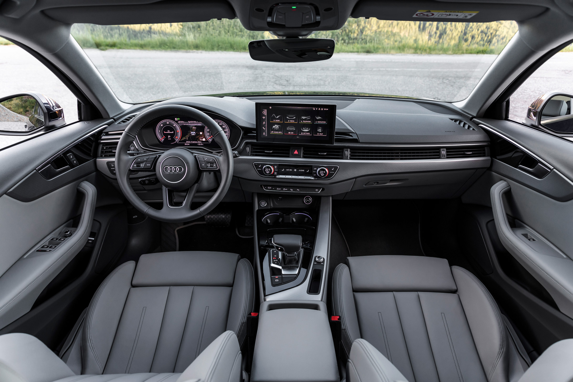 Audi A4 Avant 2019 cabin