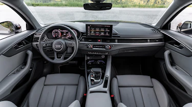Audi A4 Avant 2019 cabin