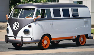 Volkswagen Kombi Type 20 concept - front 3/4 static
