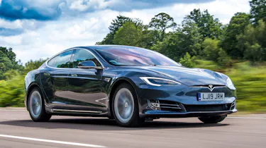Tesla Model S Long Range - front