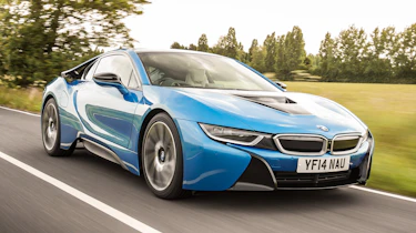 Used BMW i8 - front action
