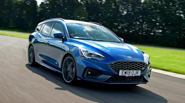 Ford Focus ST Estate - front tracking