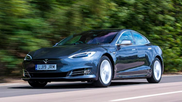 Tesla Model S Long Range - front tracking