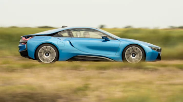 Used BMW i8 - side