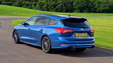 Ford Focus ST Estate - rear tracking