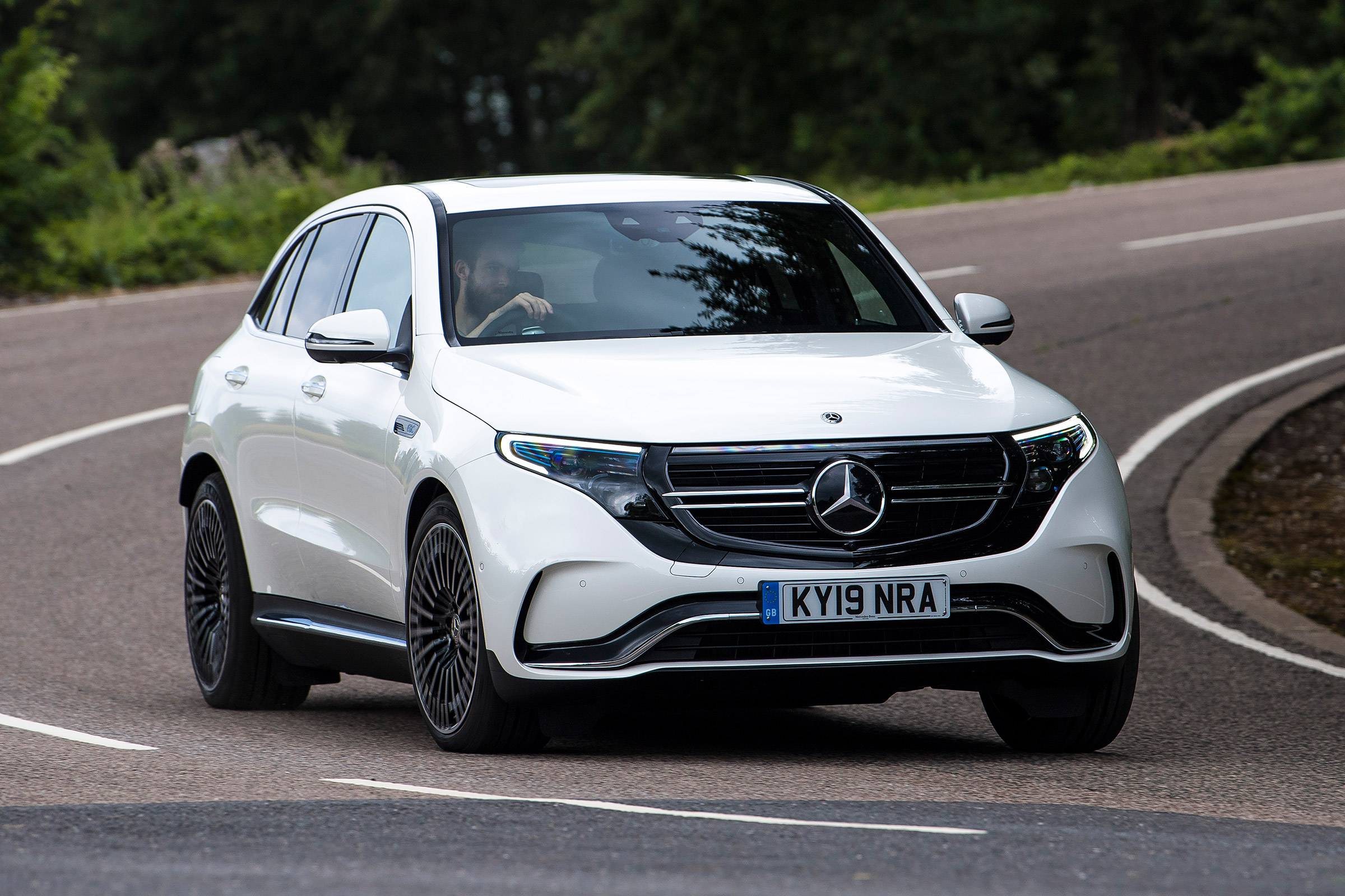 Mercedes EQC - front action