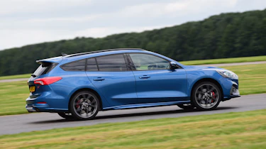 Ford Focus ST Estate - side