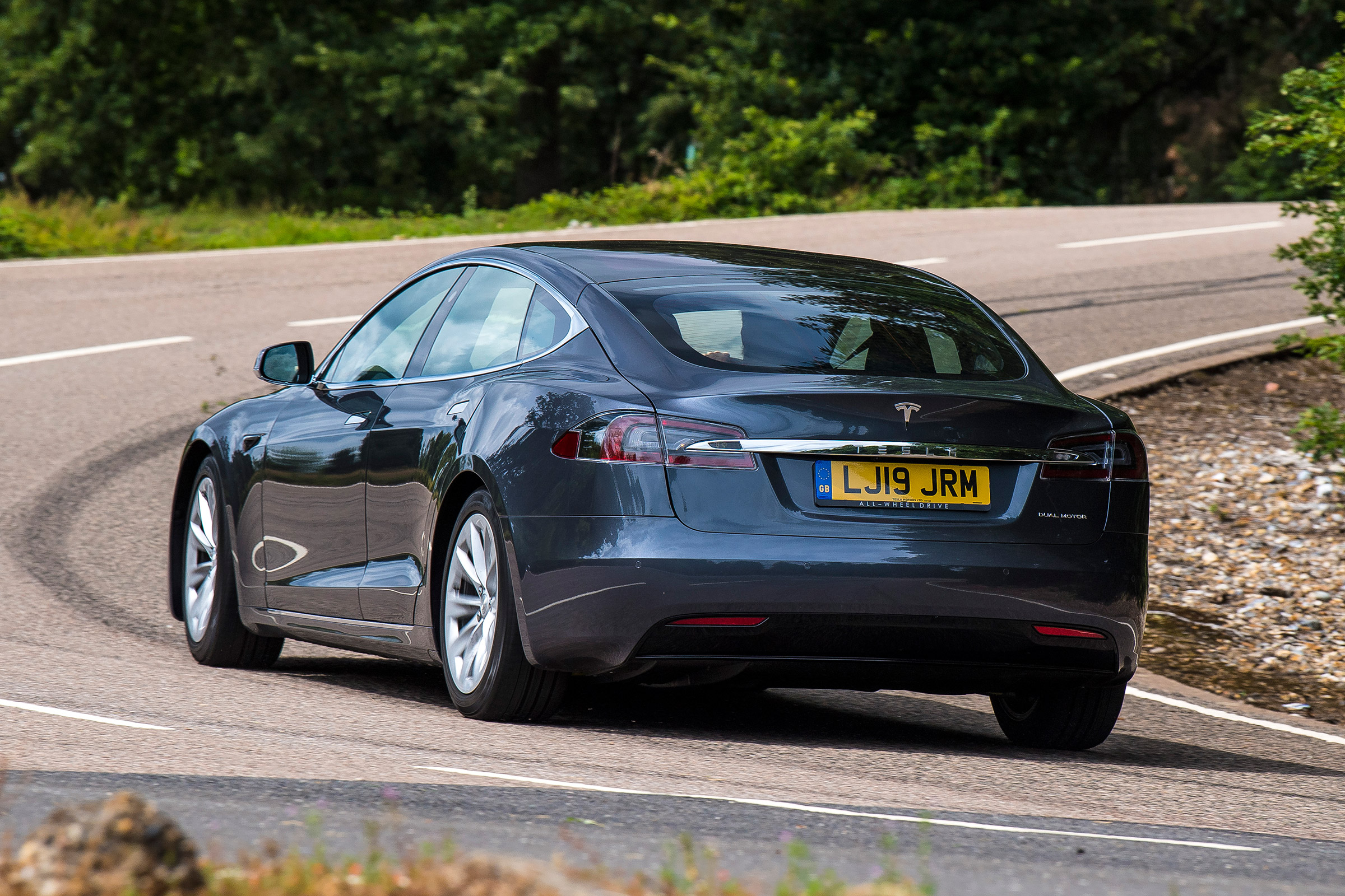 Tesla Model S Long Range - rear cornering