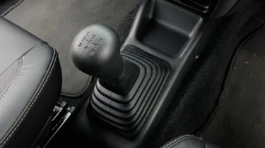 Used Suzuki Jimny - transmission