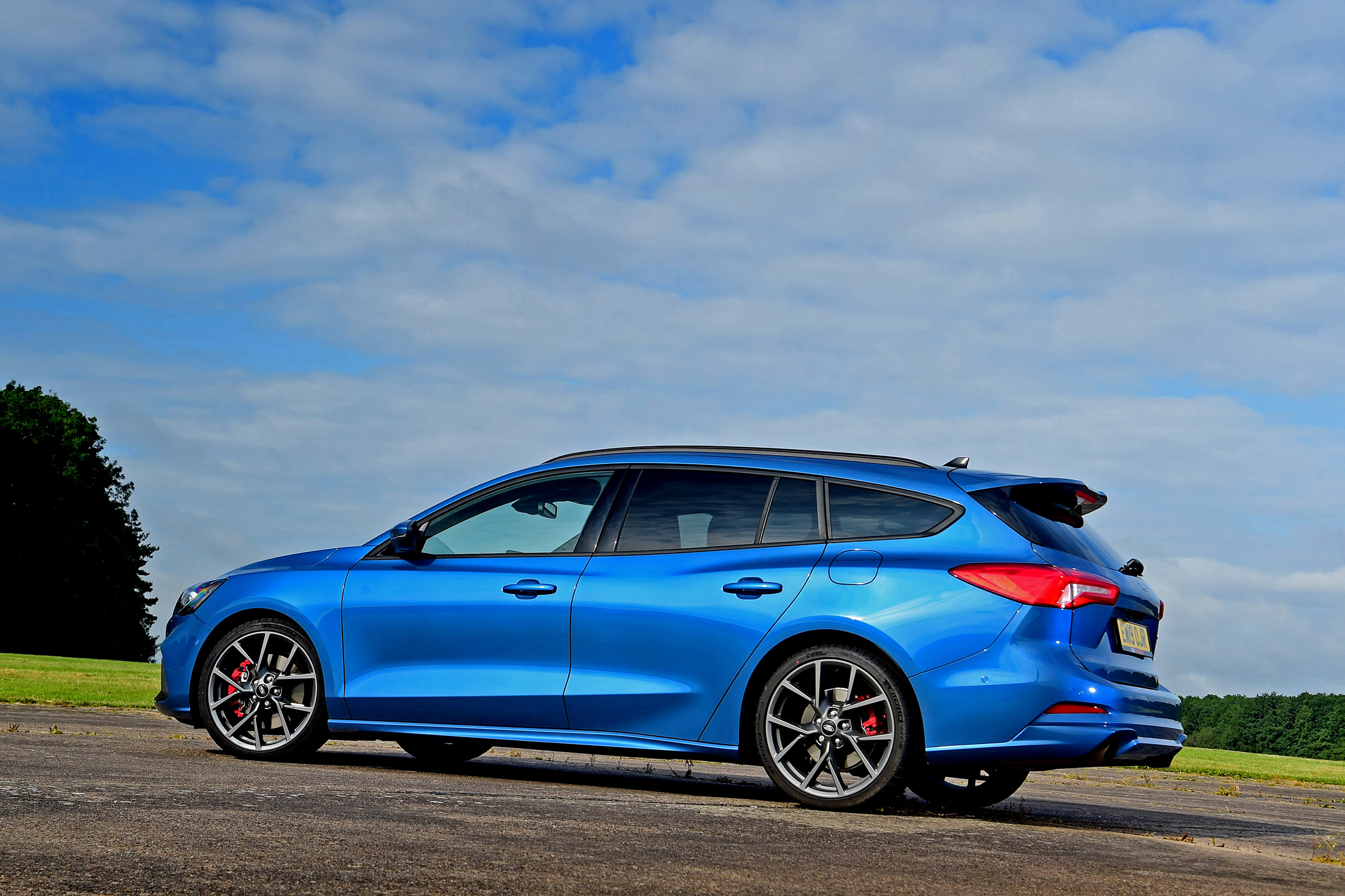 Ford Focus ST Estate - rear static