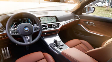 BMW 330e - cabin