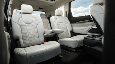 Kia Telluride - middle row