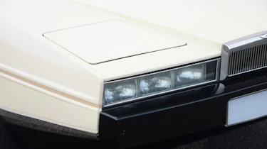 Aston Martin Lagonda - front light