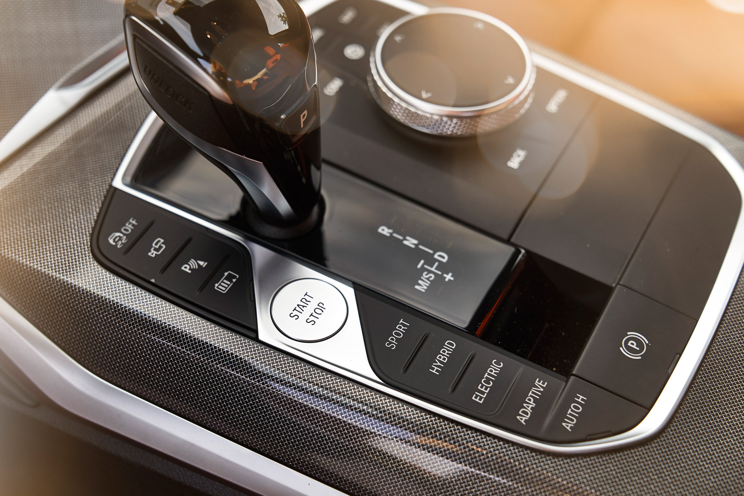 BMW 330e - centre console
