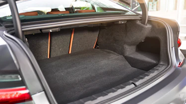 BMW 330e - boot