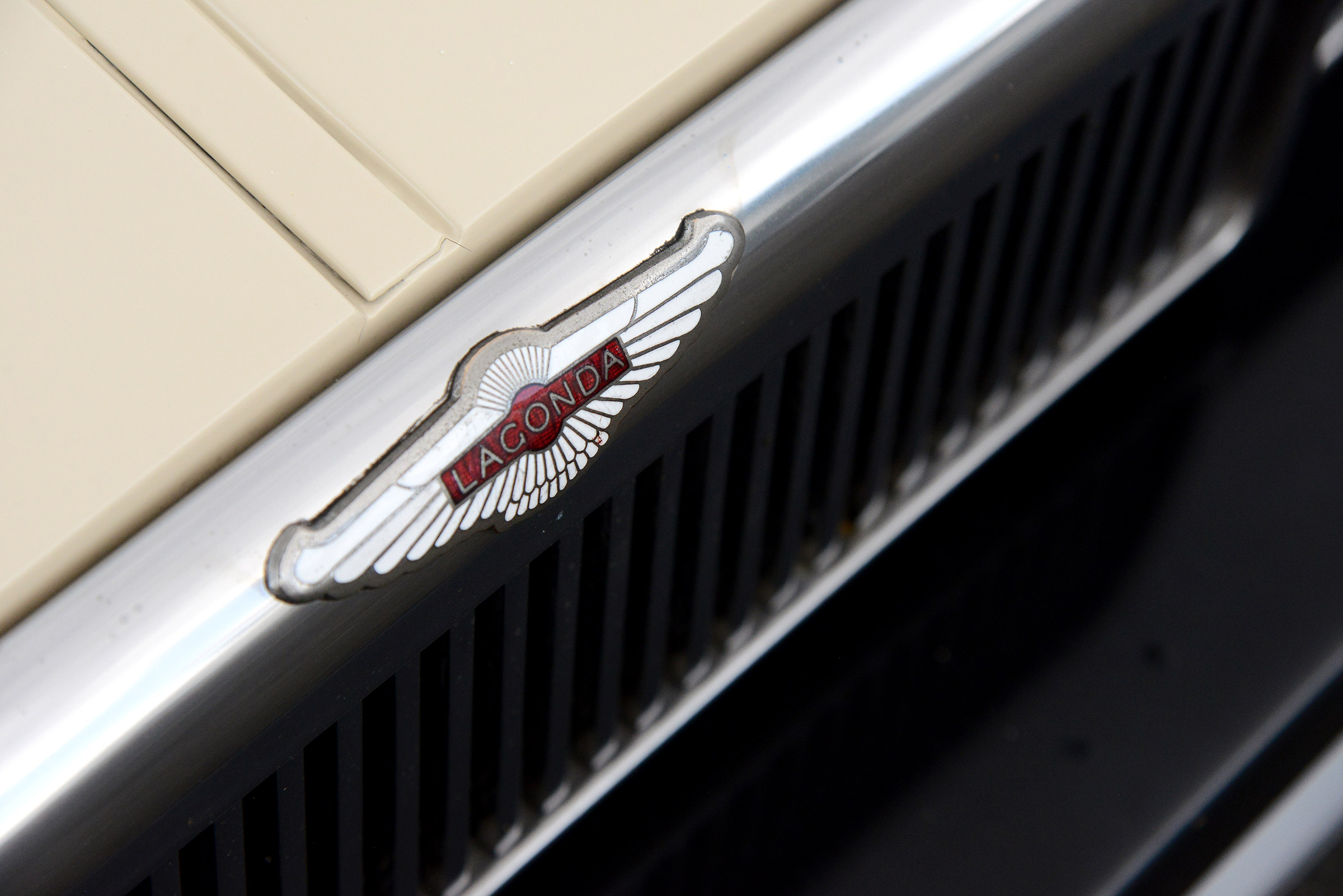 Aston Martin Lagonda - Lagonda badge