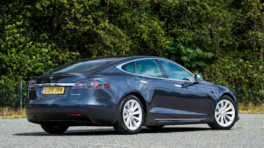 Tesla Model S Long Range - rear static