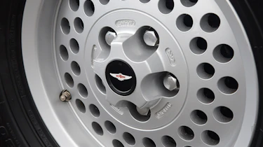 Aston Martin Lagonda - wheel
