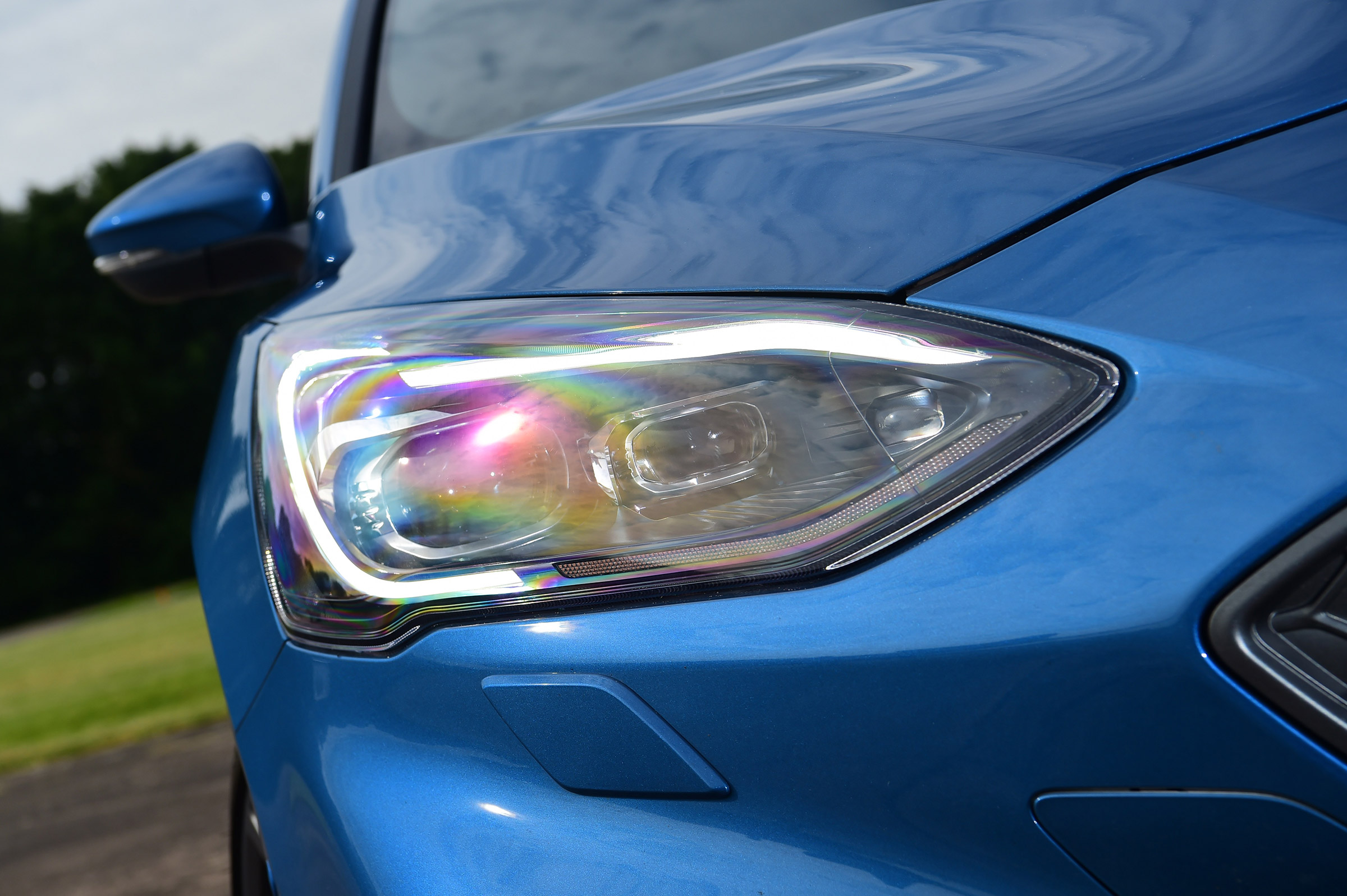 Ford Focus ST Estate - front light