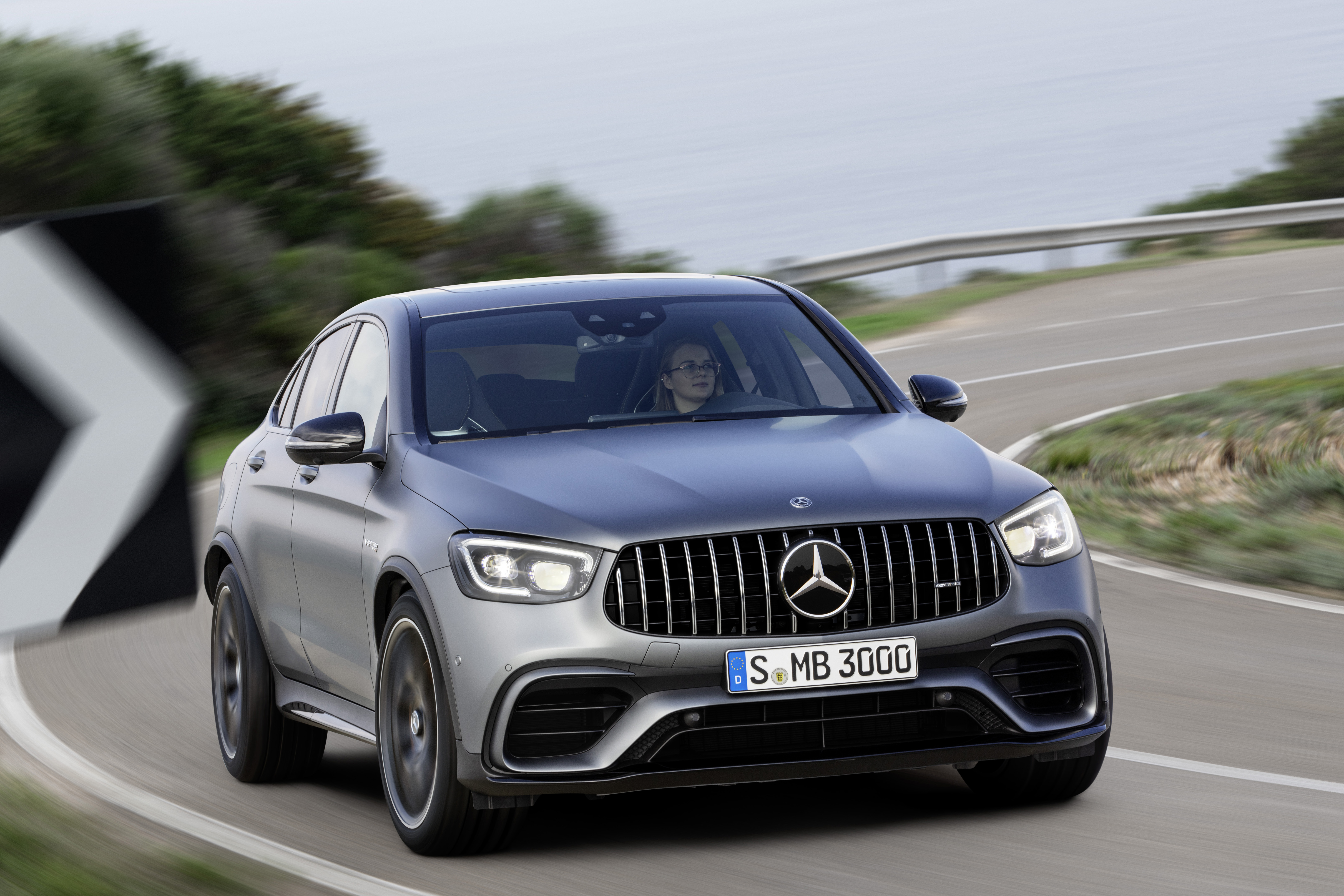 Mercedes-AMG GLC 63 S - cornering