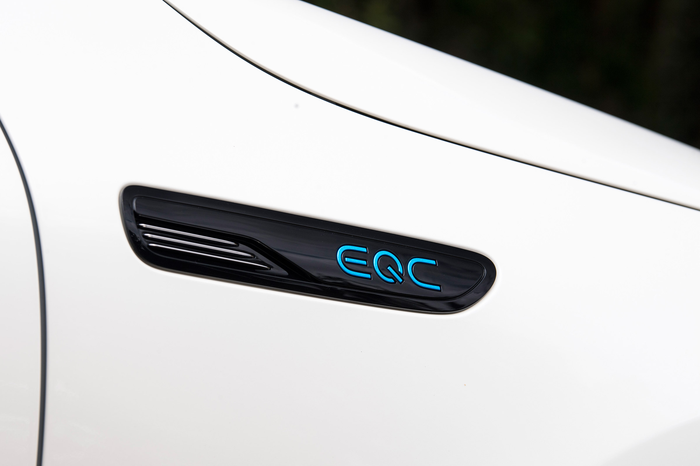 Mercedes EQC - EQC badge