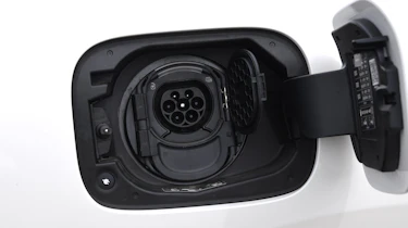 Mercedes EQC - charging port