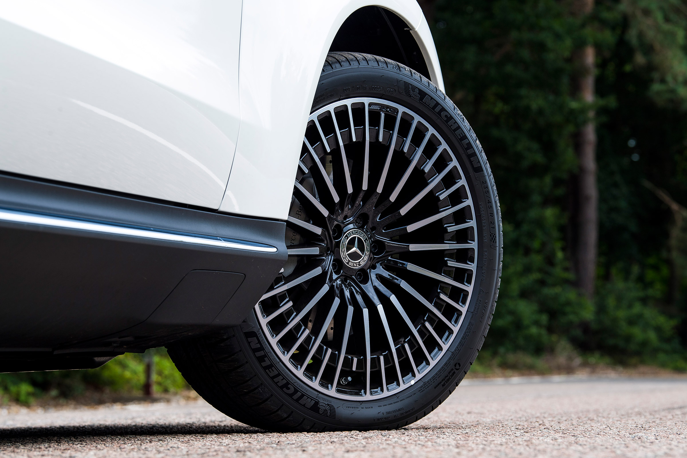 Mercedes EQC - wheel
