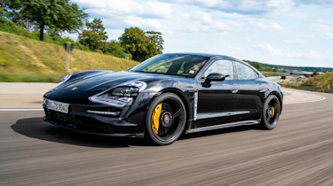 Porsche Taycan - front tracking