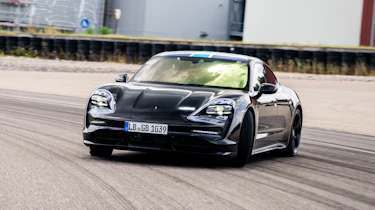 Porsche Taycan - slide