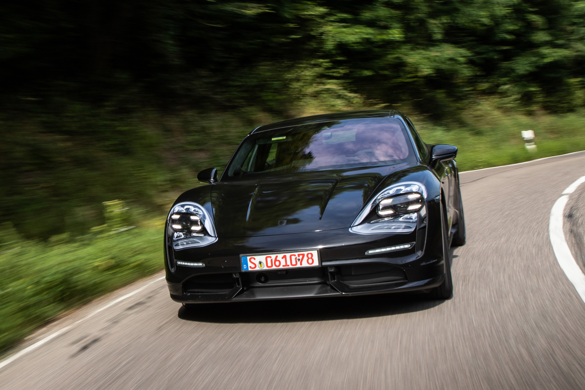 Porsche Taycan - front cornering