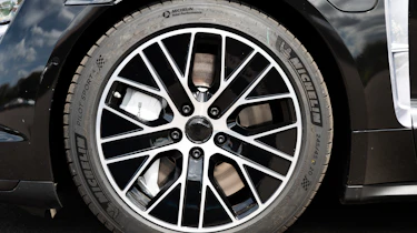 Porsche Taycan - wheel